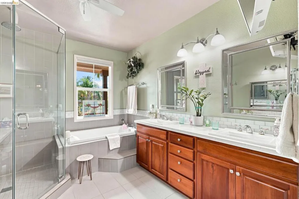 325 San Marino Ln Brentwood, CA 94513