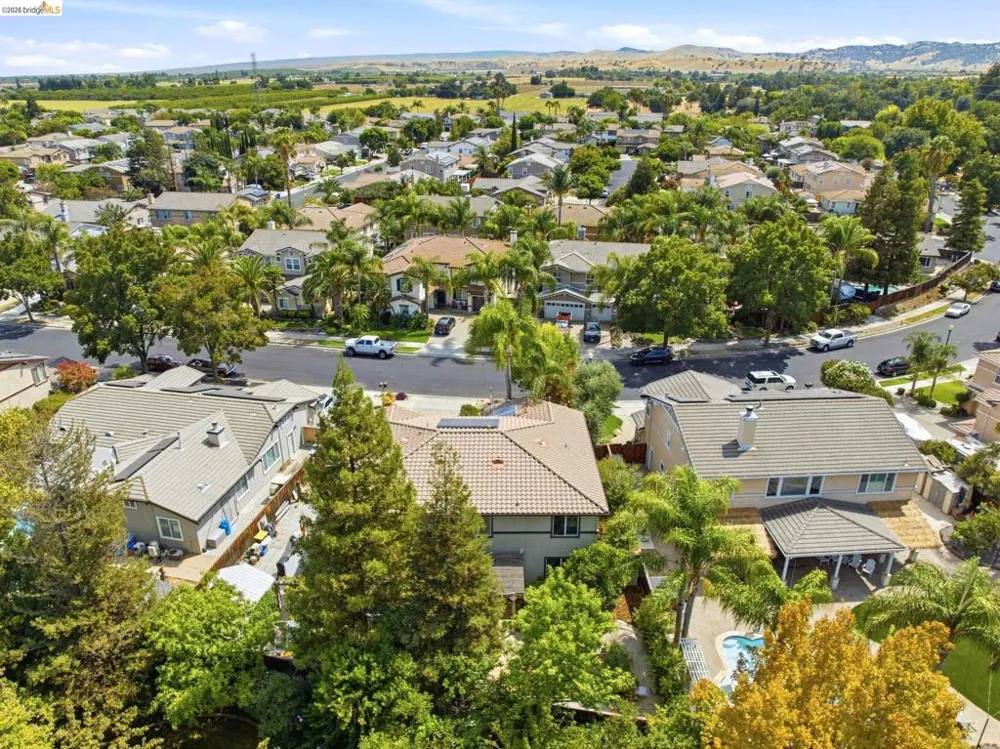 325 San Marino Ln Brentwood, CA 94513