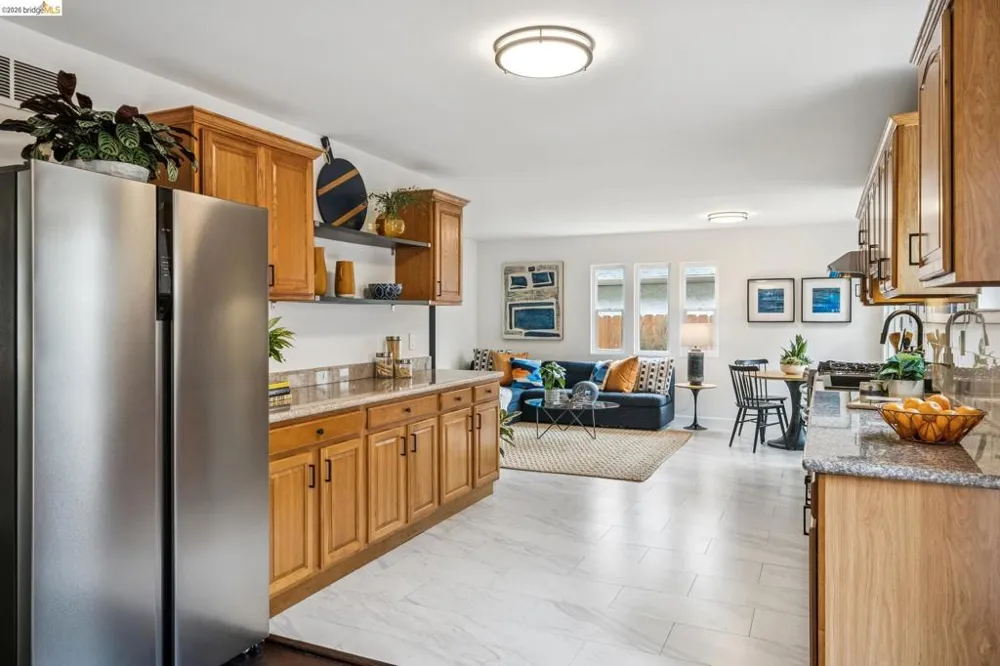 1014 10Th St Oakland, CA 94607