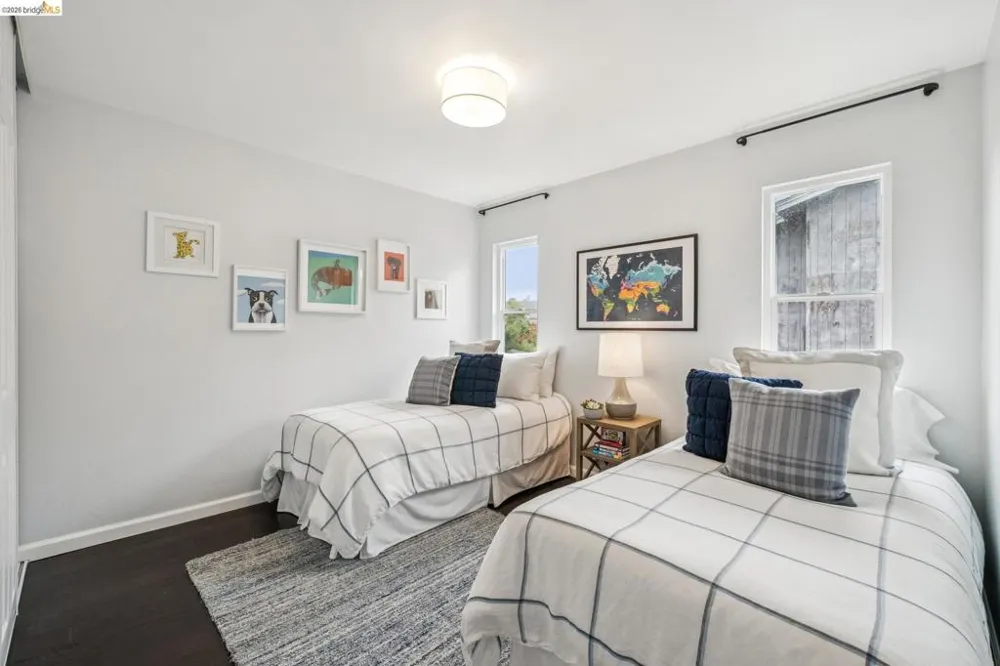 1014 10Th St Oakland, CA 94607