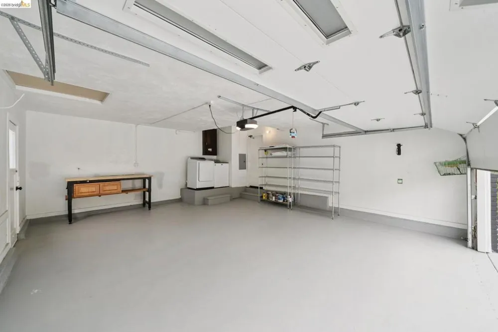 1014 10Th St Oakland, CA 94607
