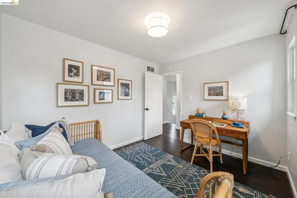 1014 10Th St Oakland, CA 94607