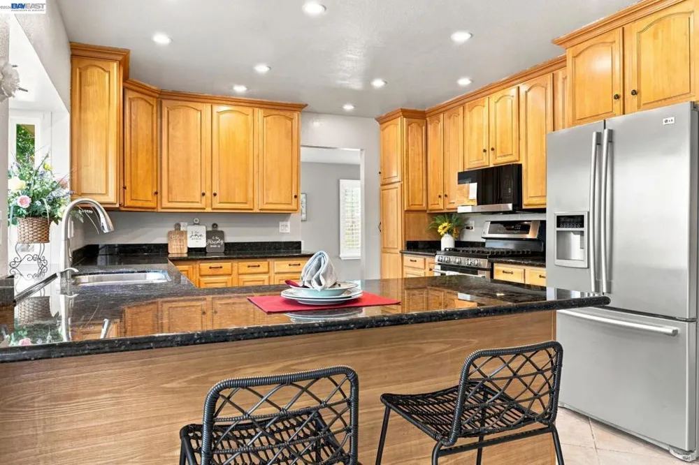 148 Valley Oak Ln Vallejo, CA 94591