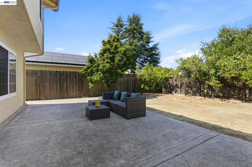 148 Valley Oak Ln Vallejo, CA 94591