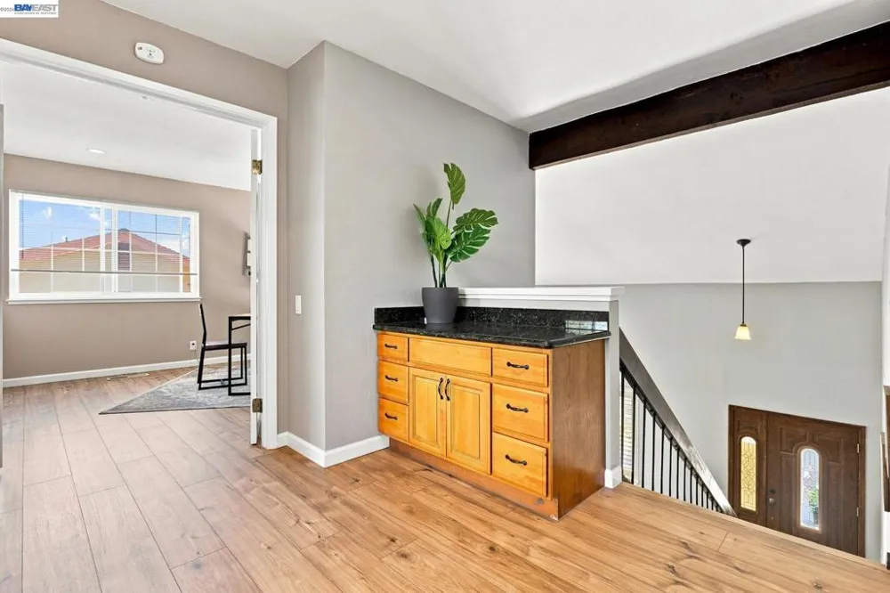 148 Valley Oak Ln Vallejo, CA 94591