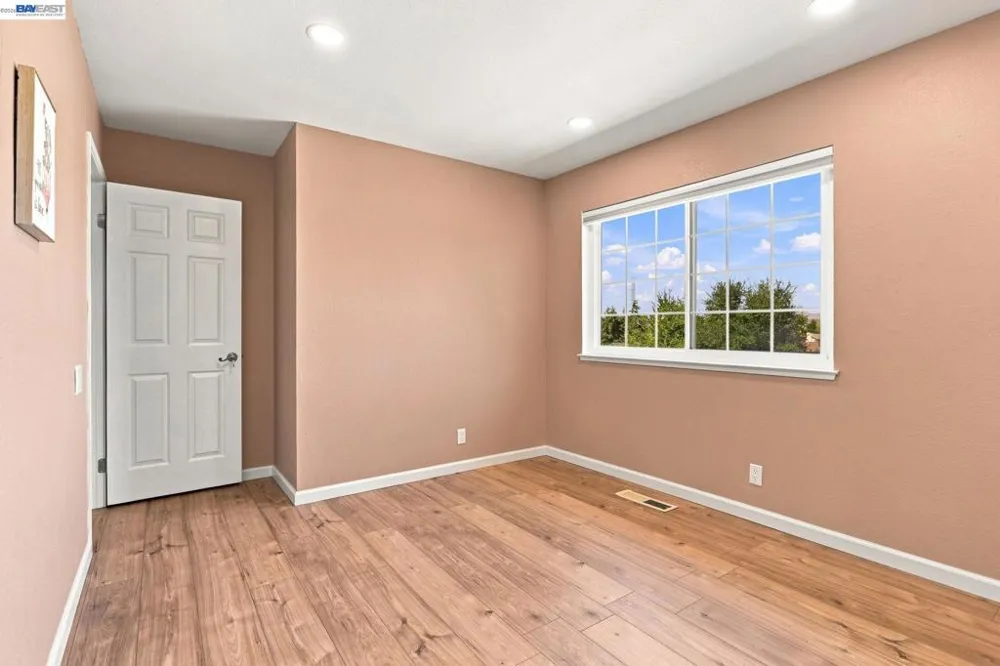 148 Valley Oak Ln Vallejo, CA 94591
