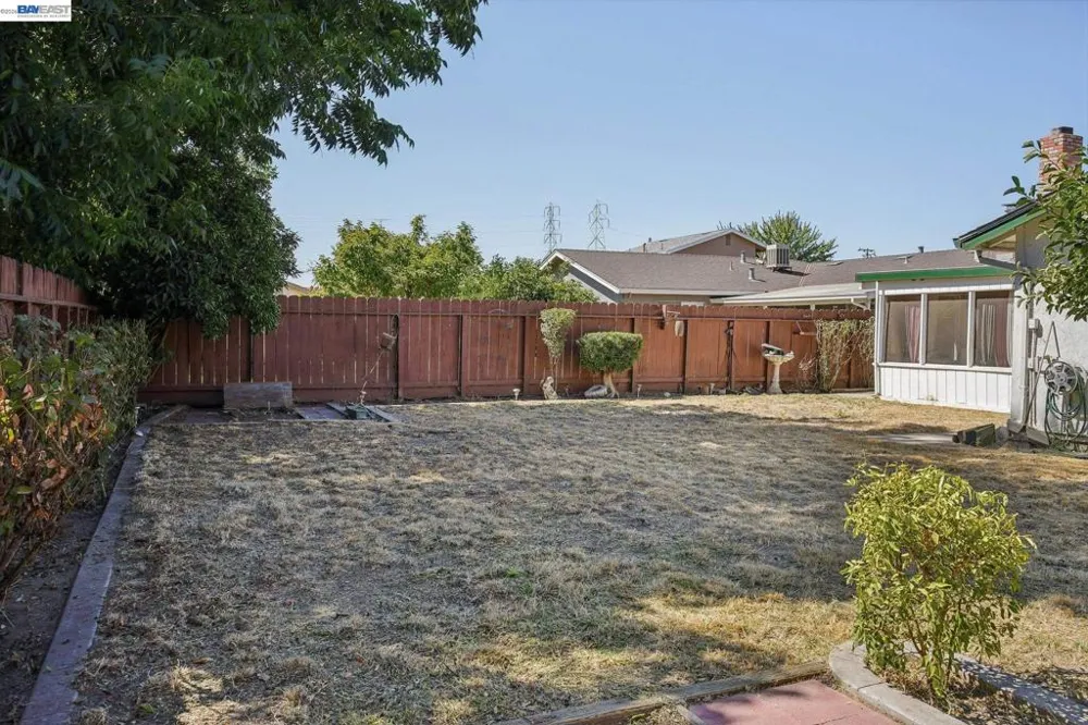 478 Ribier Ct Manteca, CA 95336