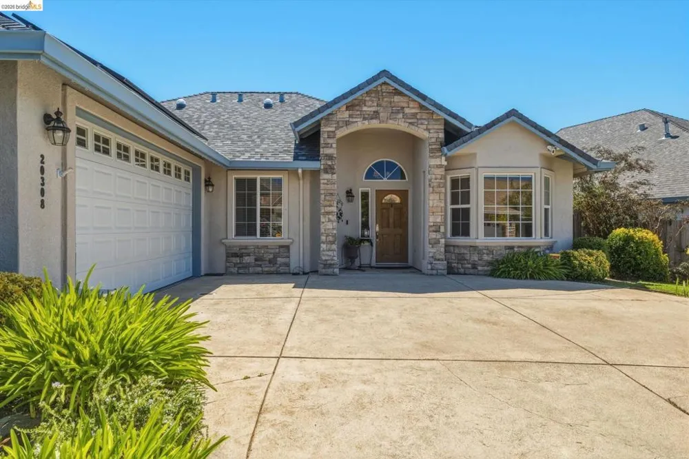 20308 Starr King Dr. Soulsbyville, CA 95372
