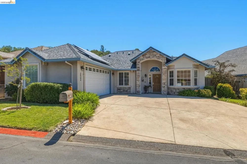 20308 Starr King Dr. Soulsbyville, CA 95372