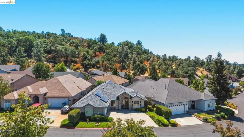 20308 Starr King Dr. Soulsbyville, CA 95372