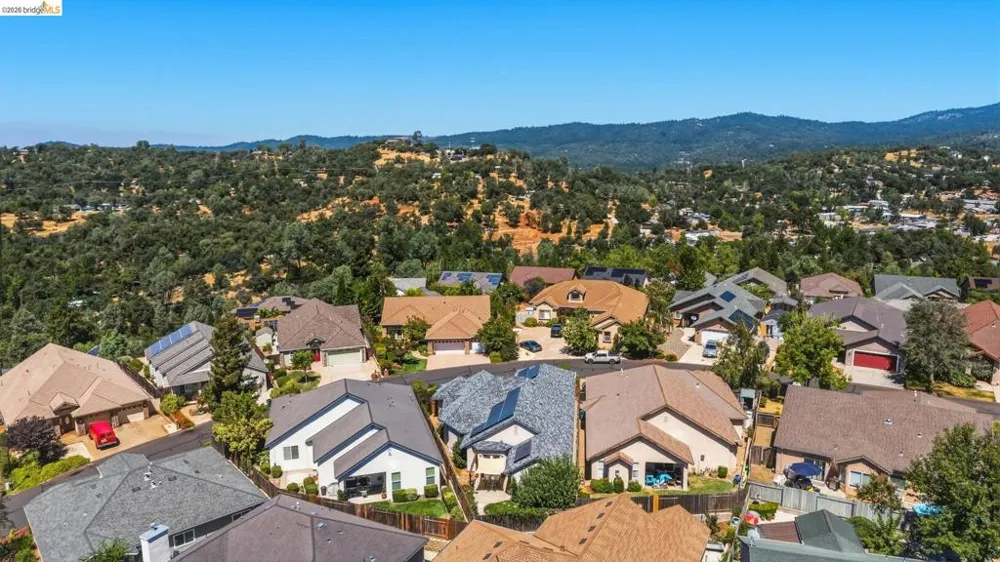 20308 Starr King Dr. Soulsbyville, CA 95372