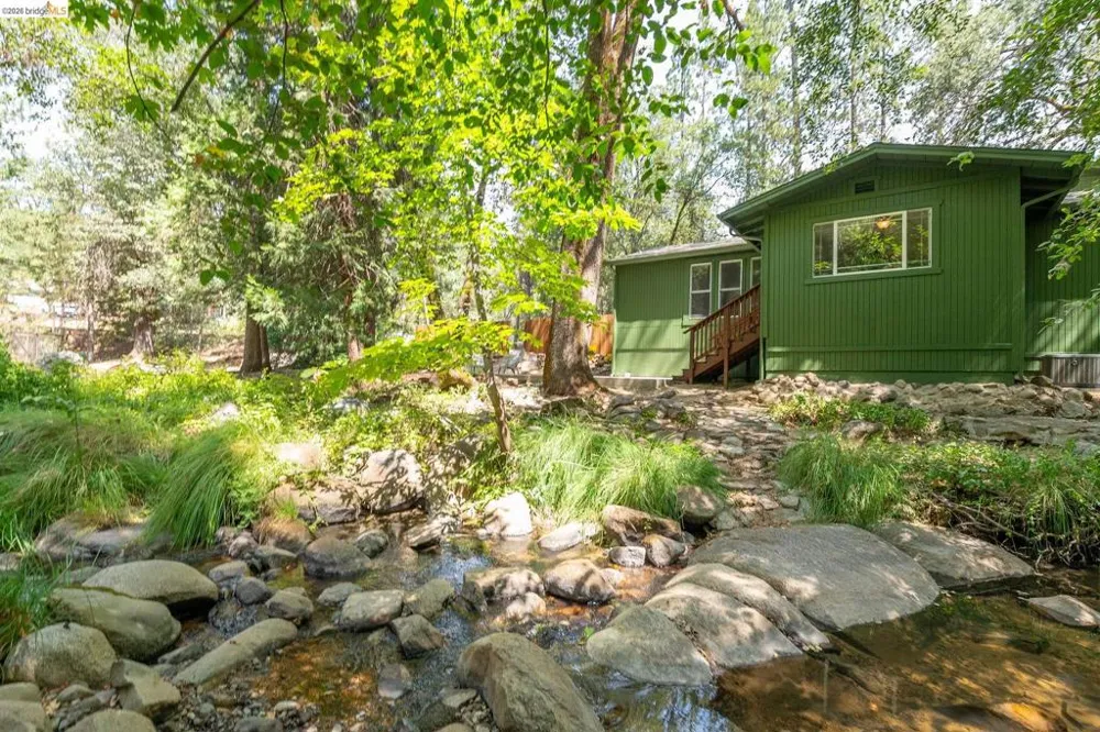 21551 Phoenix Lake Rd Sonora, CA 95370