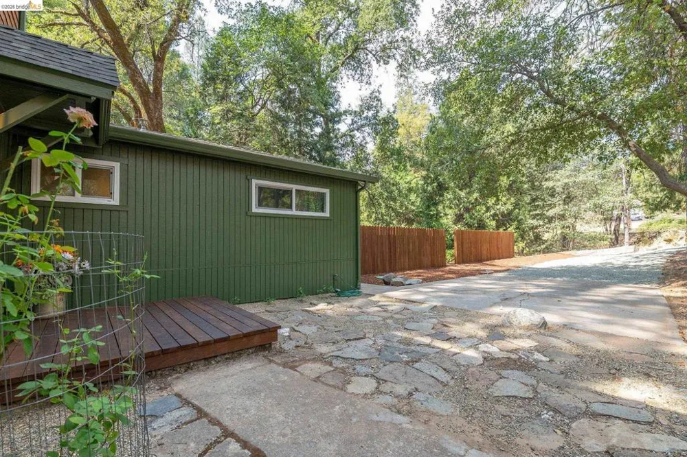21551 Phoenix Lake Rd Sonora, CA 95370