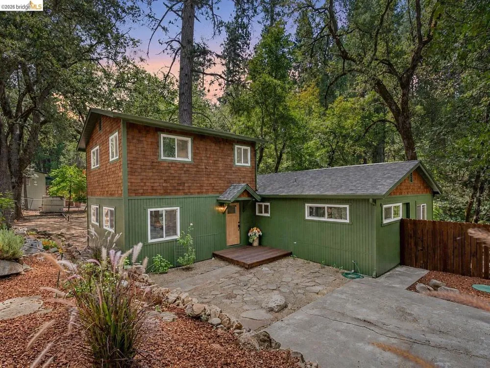 21551 Phoenix Lake Rd Sonora, CA 95370
