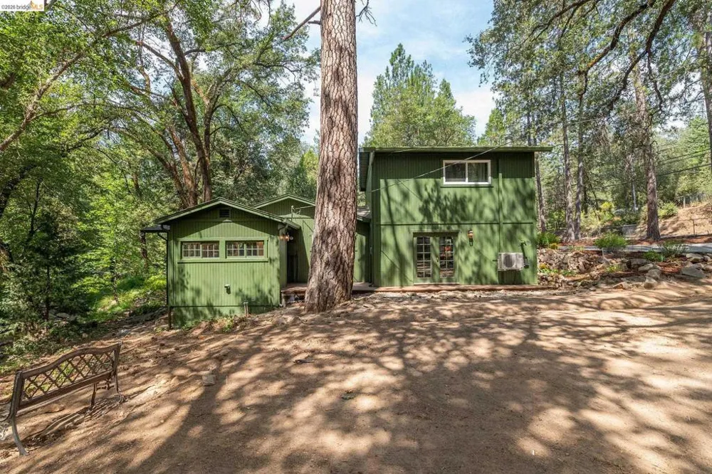 21551 Phoenix Lake Rd Sonora, CA 95370