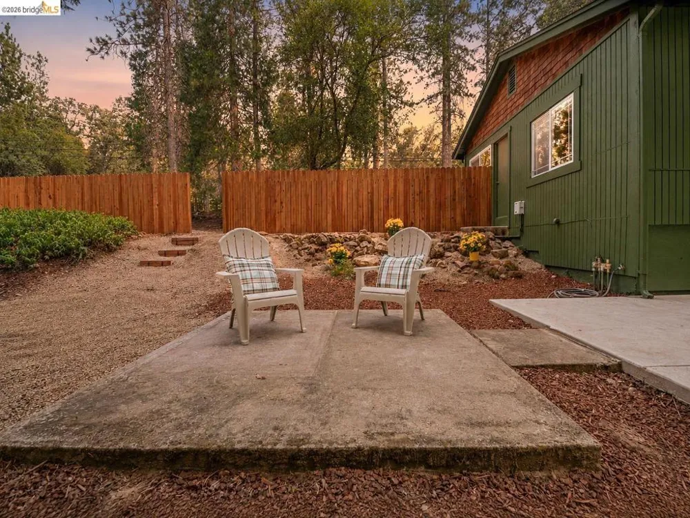 21551 Phoenix Lake Rd Sonora, CA 95370