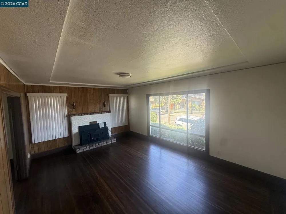 2027 96th ave Oakland, CA 94603