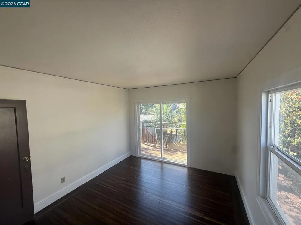 2027 96th ave Oakland, CA 94603