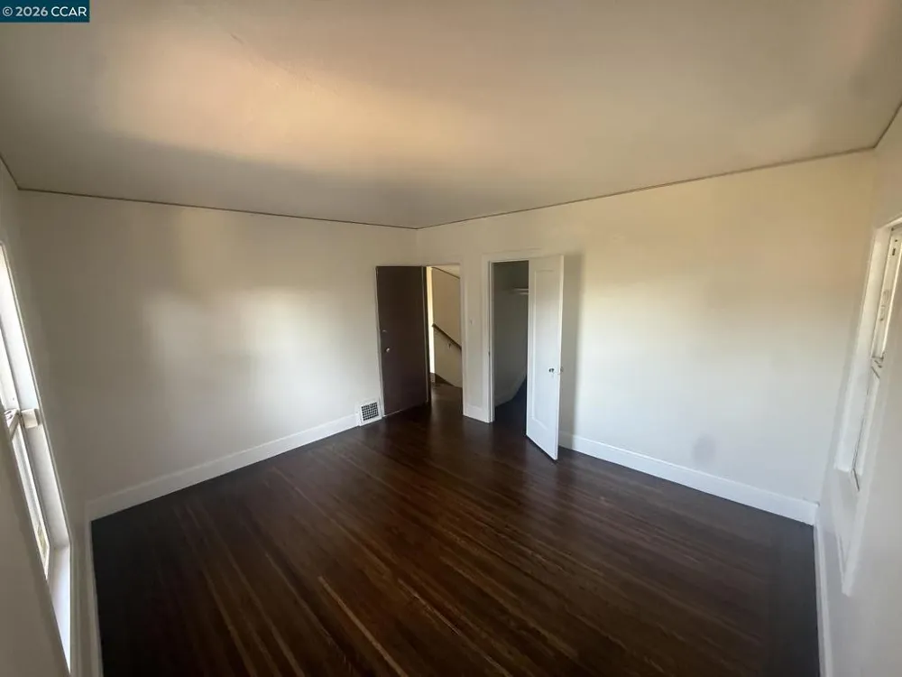 2027 96th ave Oakland, CA 94603