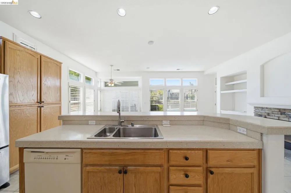 832 Summerset Drive Rio Vista, CA 94571
