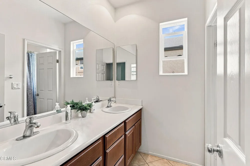 1143 Ambrosia Street Oxnard, CA 93030