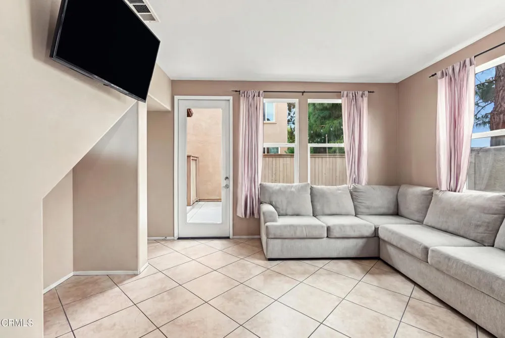 1143 Ambrosia Street Oxnard, CA 93030