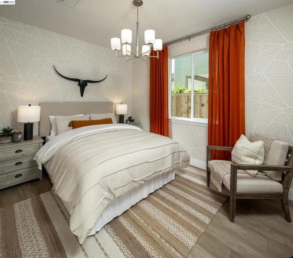 386 Caspian Way Napa, CA 94558