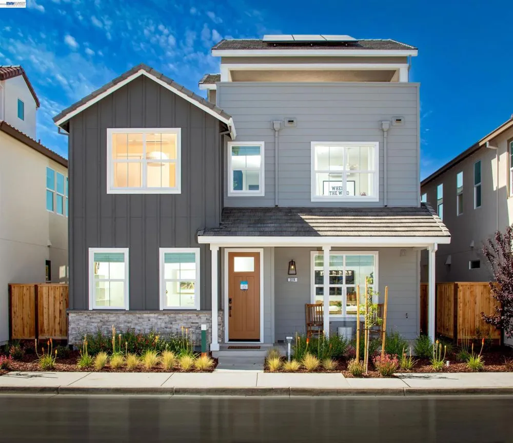 386 Caspian Way Napa, CA 94558