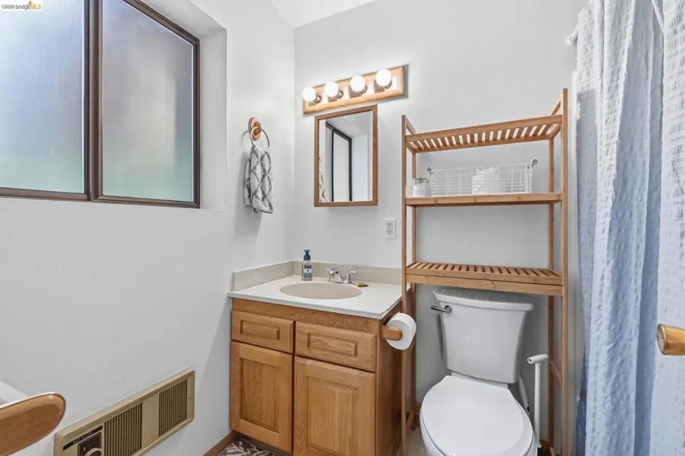 29576 Lassen Dr Cold Springs, CA 95335