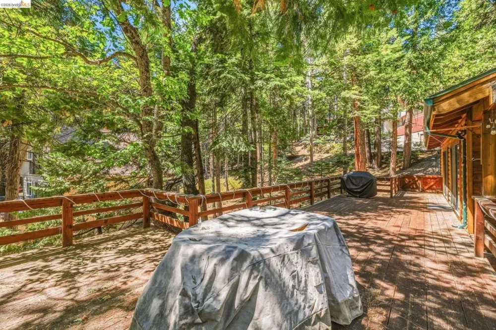 29576 Lassen Dr Cold Springs, CA 95335