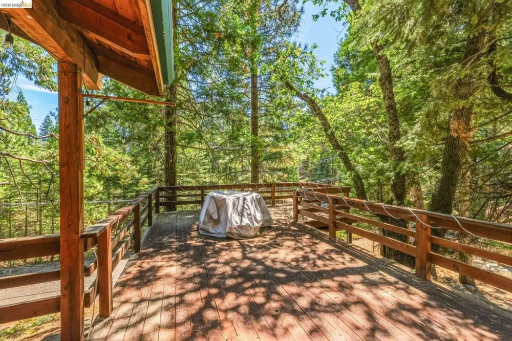 29576 Lassen Dr Cold Springs, CA 95335