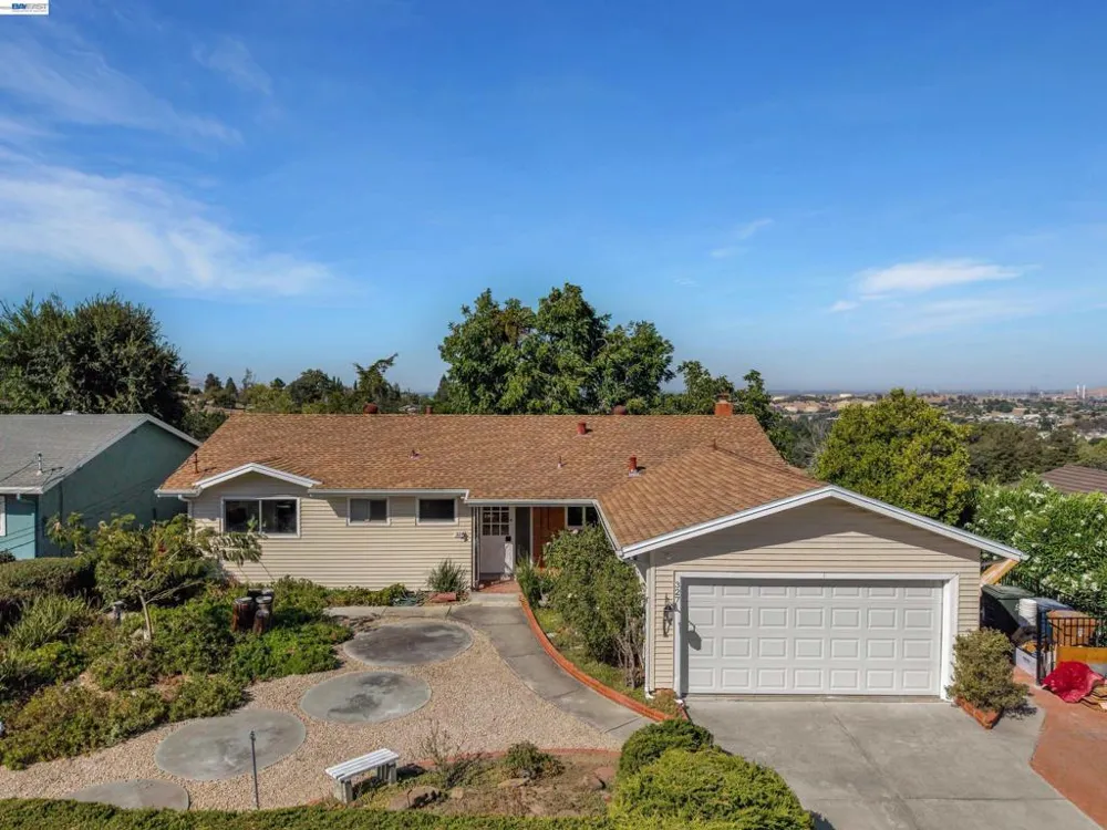 327 Kingston Ave Martinez, CA 94553