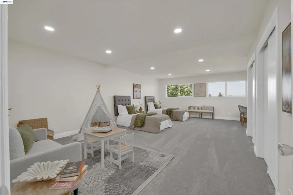 327 Kingston Ave Martinez, CA 94553