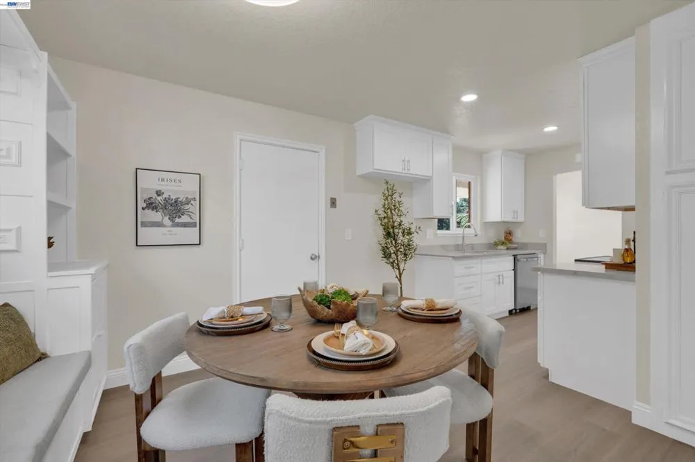 327 Kingston Ave Martinez, CA 94553