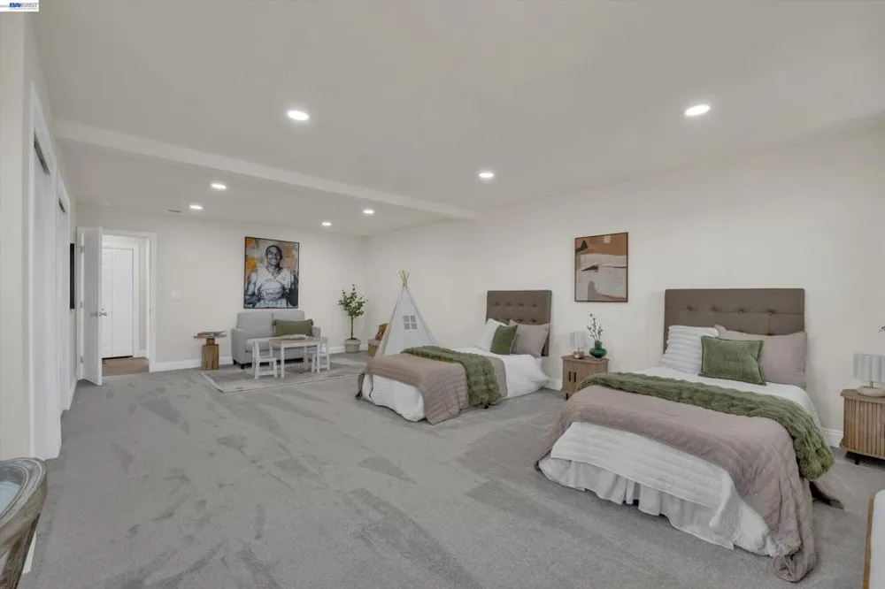 327 Kingston Ave Martinez, CA 94553