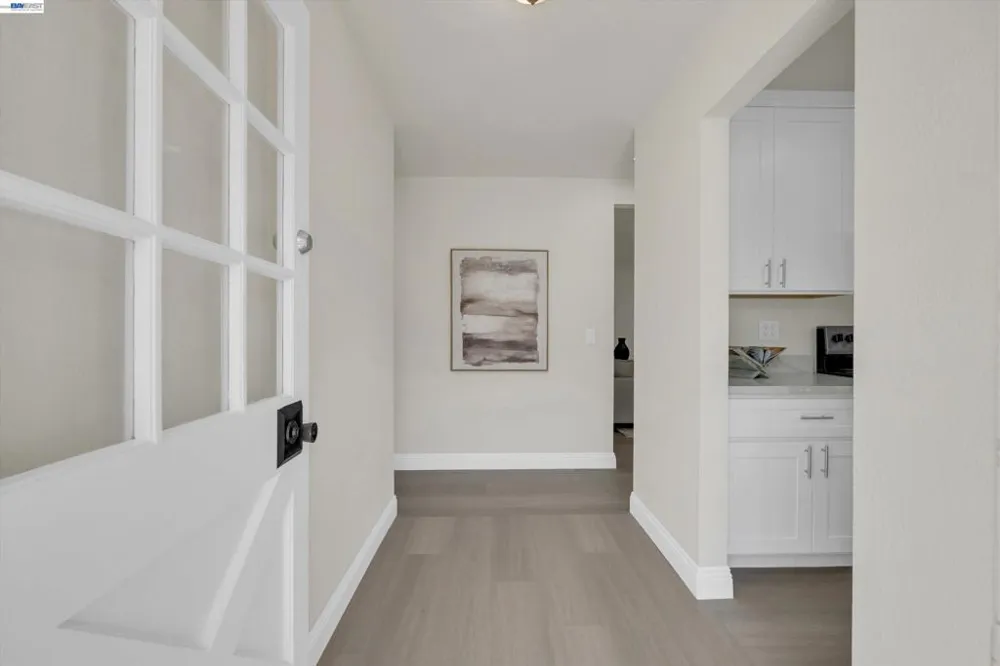 327 Kingston Ave Martinez, CA 94553