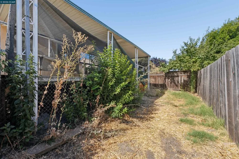 128 Marks Blvd Pittsburg, CA 94565