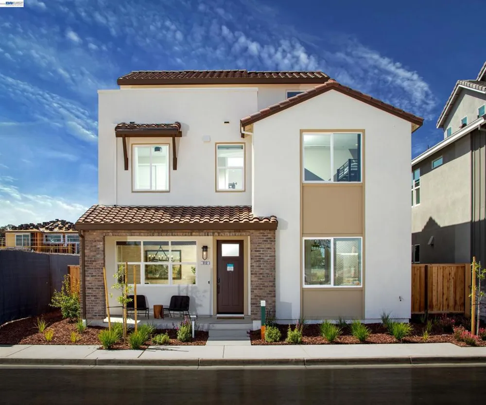 349 Currant Drive Napa, CA 94558