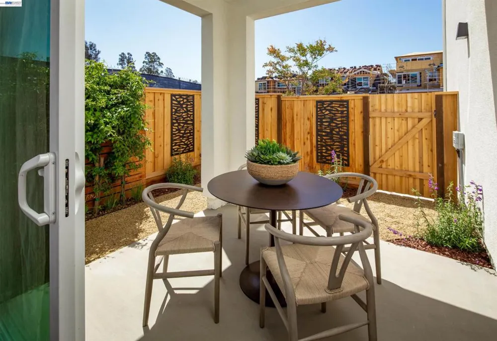 349 Currant Drive Napa, CA 94558