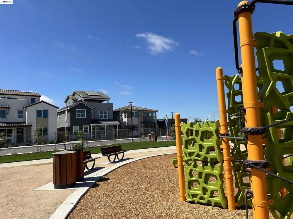 349 Currant Drive Napa, CA 94558