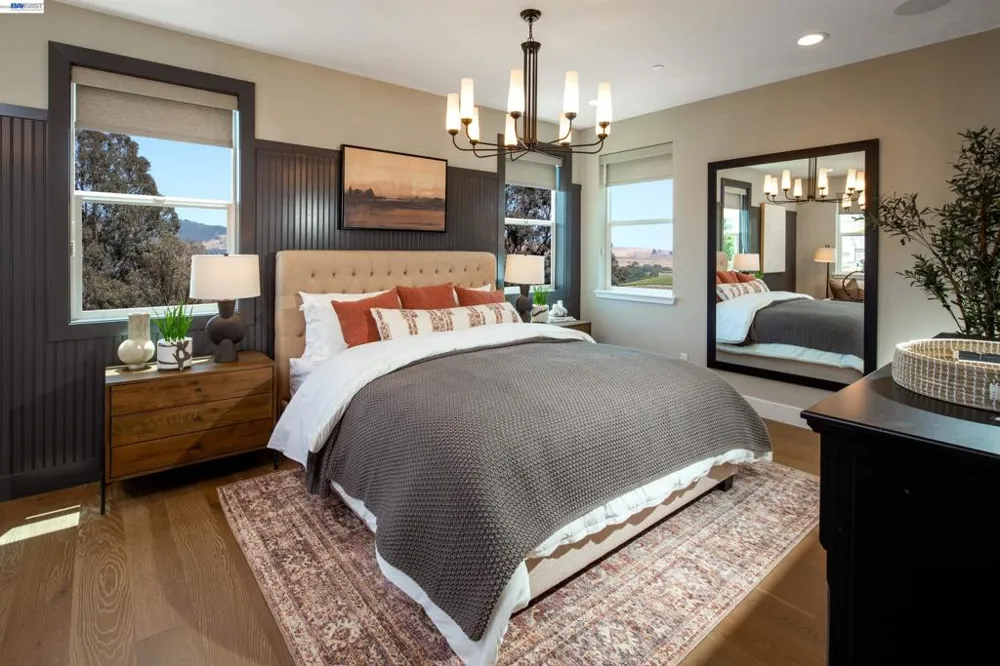 349 Currant Drive Napa, CA 94558