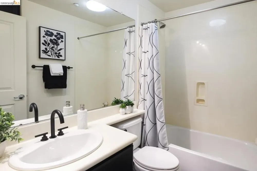 2269 Northshore DR Richmond, CA 94804