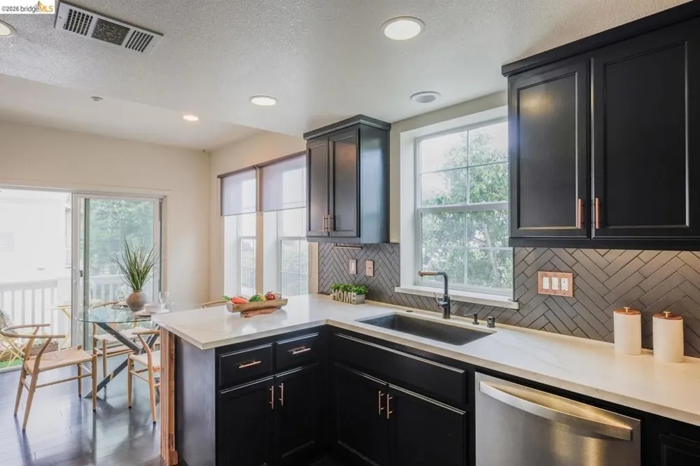 2269 Northshore DR Richmond, CA 94804