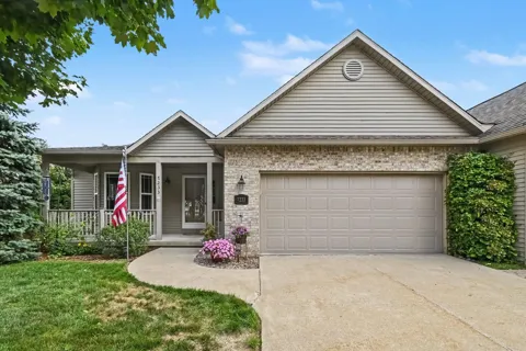 7233 Maplecrest Circle