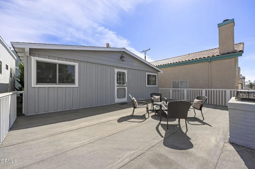 332 Sunset Drive Oxnard, CA 93035