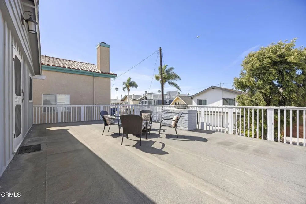 332 Sunset Drive Oxnard, CA 93035