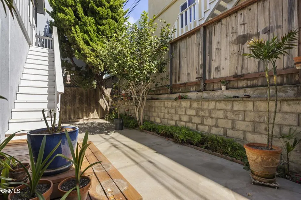 332 Sunset Drive Oxnard, CA 93035