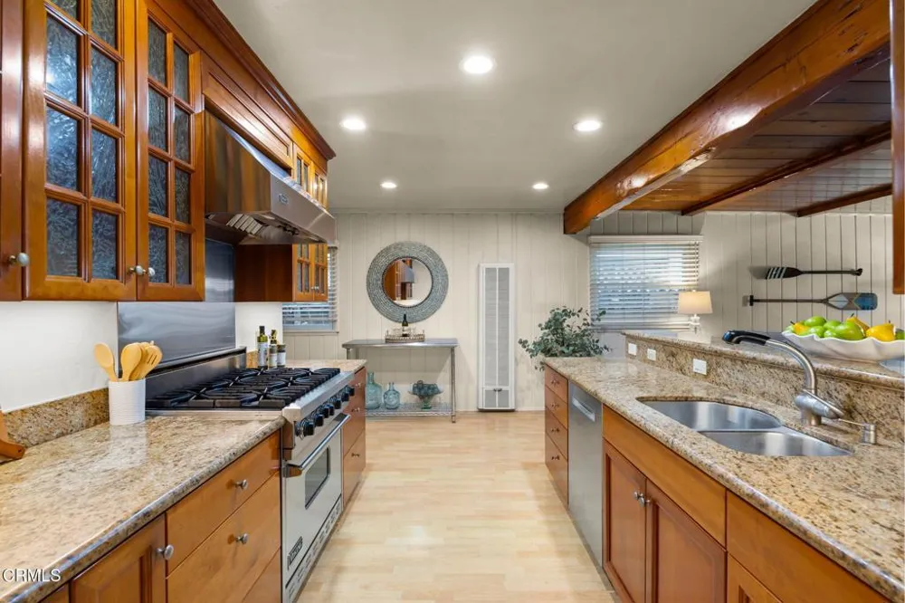 332 Sunset Drive Oxnard, CA 93035