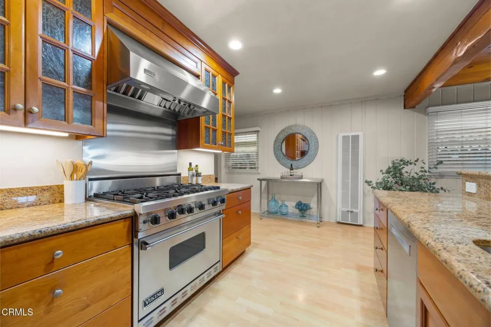 332 Sunset Drive Oxnard, CA 93035