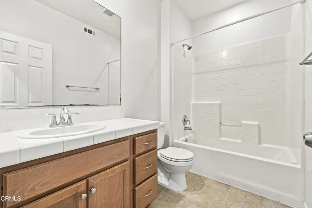 3145 Lisbon Lane Oxnard, CA 93036